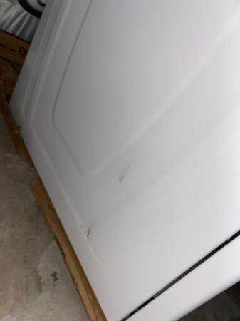 Whirlpool 7-cu ft Vented Electric Dryer (White)